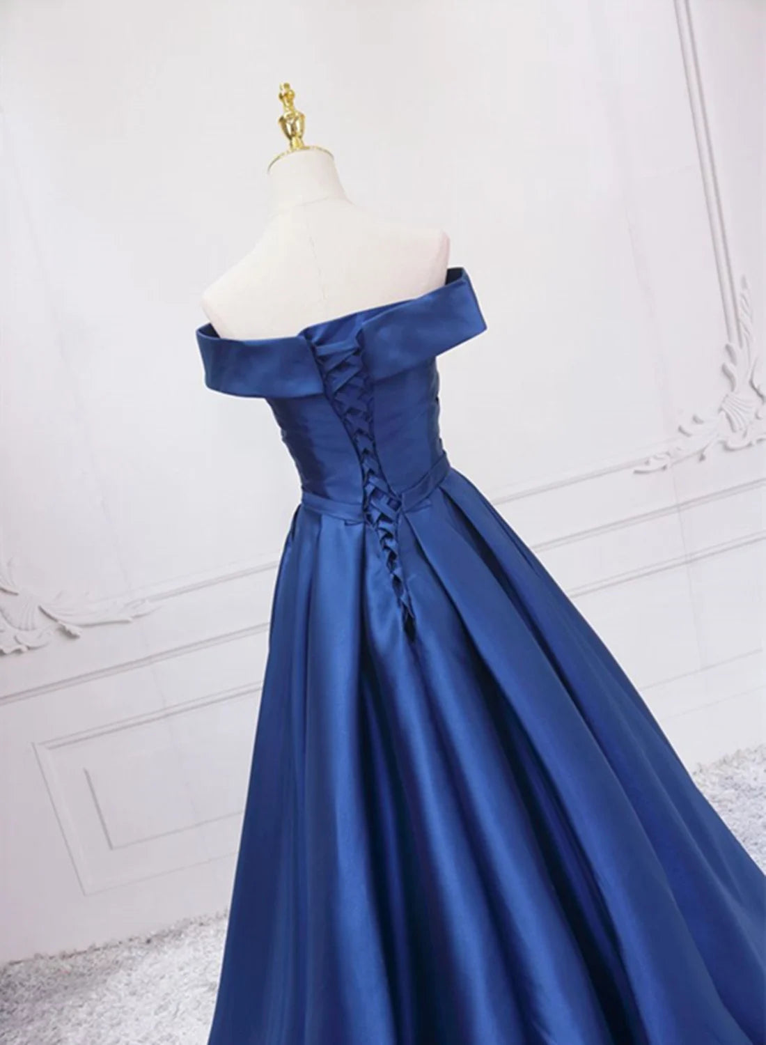 Beaira Blue Satin Sweetheart Long Wedding Party Dress Blue Formal Dress prom dresses shops