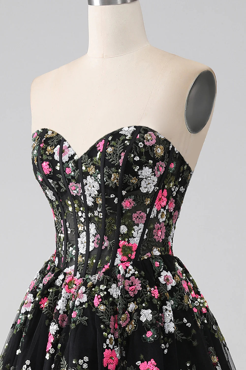 Black A Line Sweetheart Corset Prom Dress with Appliques