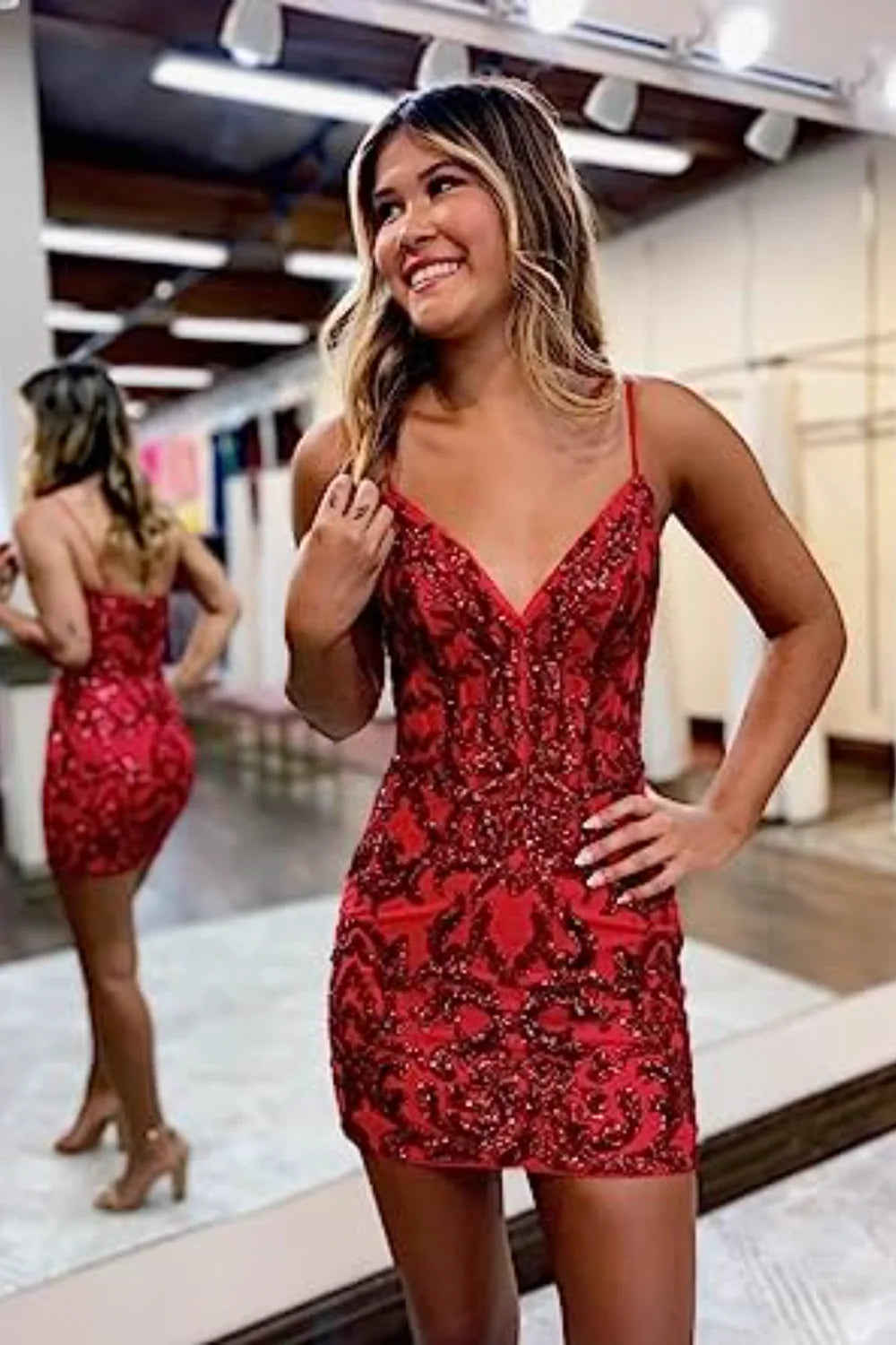 A Line Red V-neck Sequin Spaghetti Straps Homecoming Dress