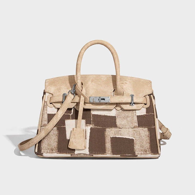 Beaira A niche retro yet cool and stylish platinum bag for women featuring a new denim style with a high-end feel It is a combination of a handheld single shoulder and crossbody design