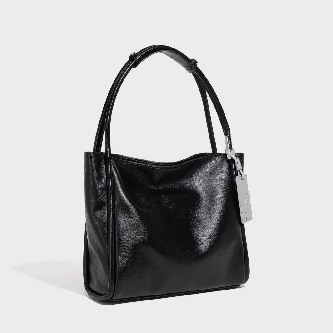 Beaira Autumn and Winter Versatile New High end Fashion Large Capacity Tote Bag with Niche Design Commuter Single Shoulder Underarm Bag