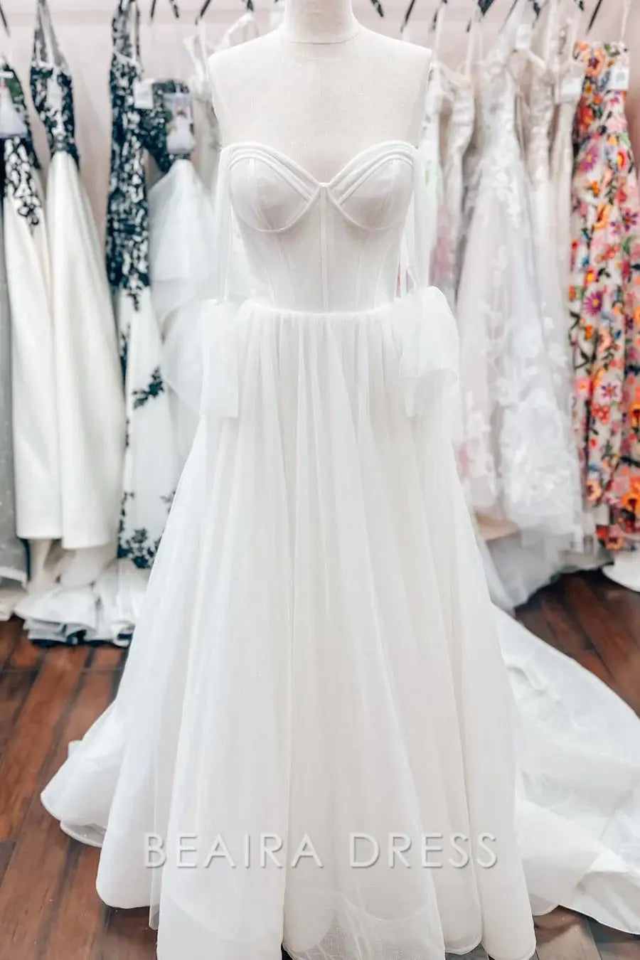 Beaira Elegant Sweetheart Neckline Tulle Wedding Dress with Sheer Cape and Bow Details for Enchanting Bridal Whimsy