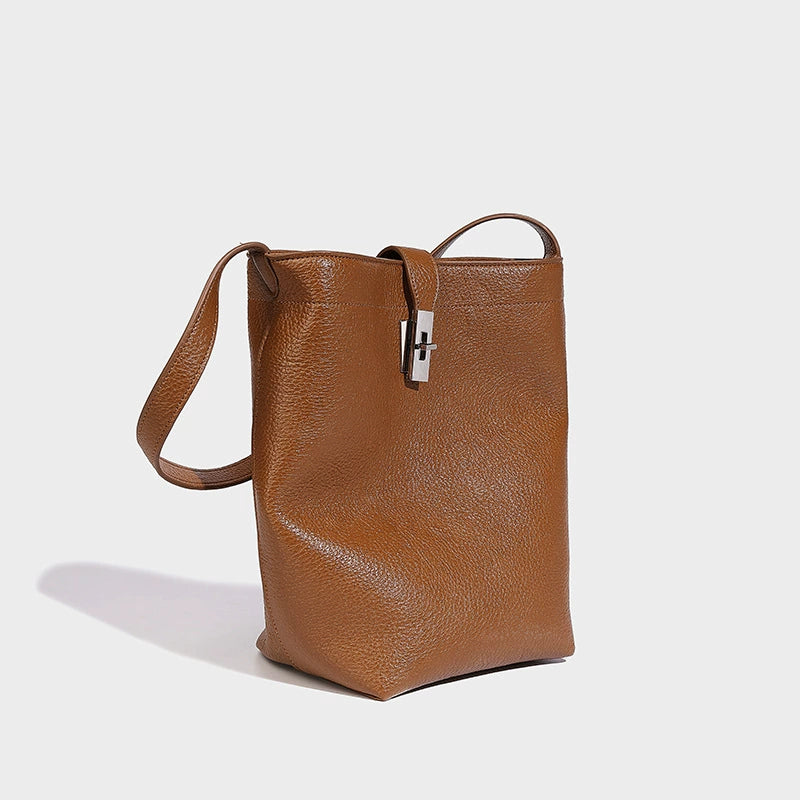Beaira Korean version large capacity genuine leather bucket bag for women new commuter mother and child fashion tote bag niche shoulder bag