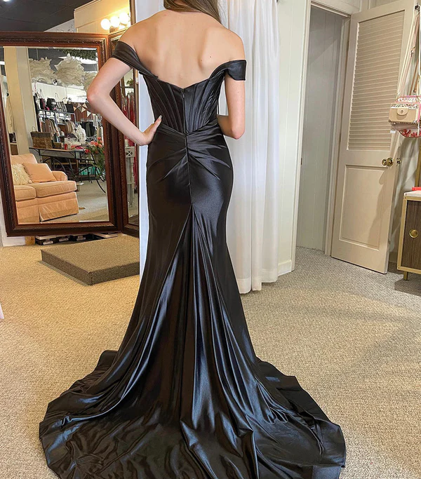 Beaira Mermaid Glitter Satin Off-the-Shoulder Prom Dress - Black