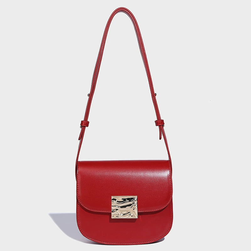 Beaira New autumn and winter saddle bag with fashionable and casual niche design diagonal cross bag versatile shoulder bag for holidays