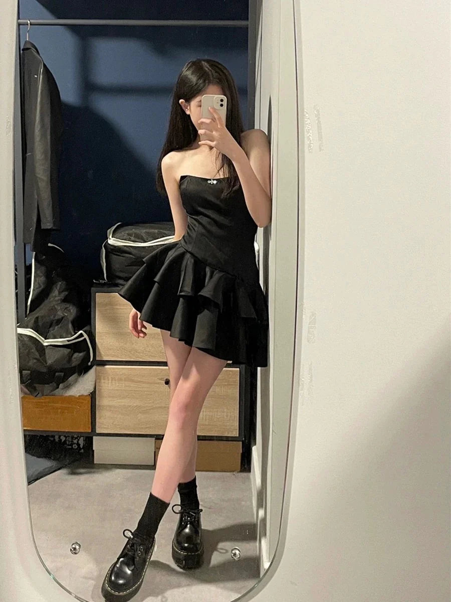 Beaira Cute A line Strapless Black Homecoming Dresses Short Satin Birthday Outfits