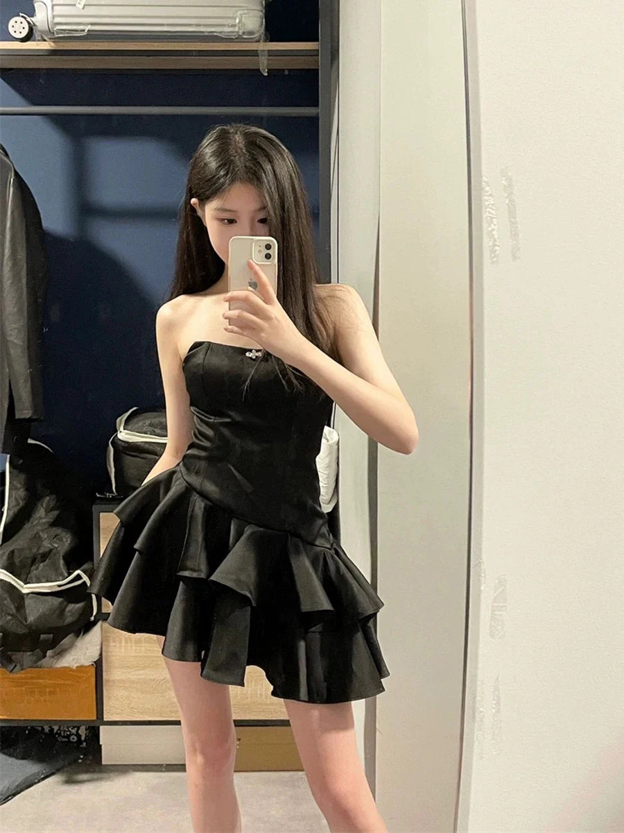 Beaira Cute A line Strapless Black Homecoming Dresses Short Satin Birthday Outfits