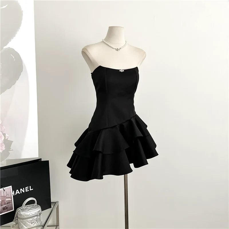 Beaira Cute A line Strapless Black Homecoming Dresses Short Satin Birthday Outfits