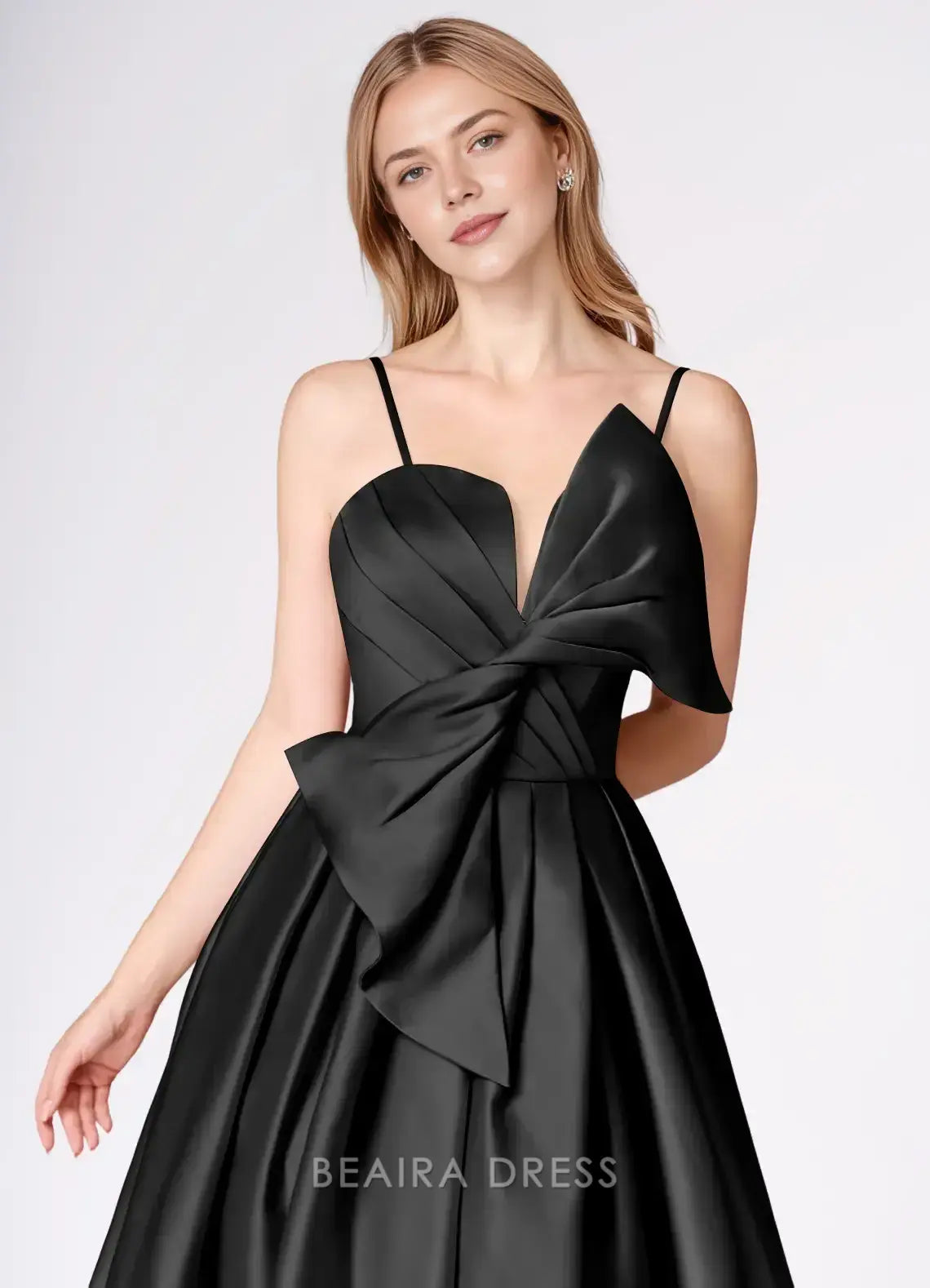 Elegant A-Line Strapless Bow - Detailed Satin Maxi Dress with Side Slit Prom Dress