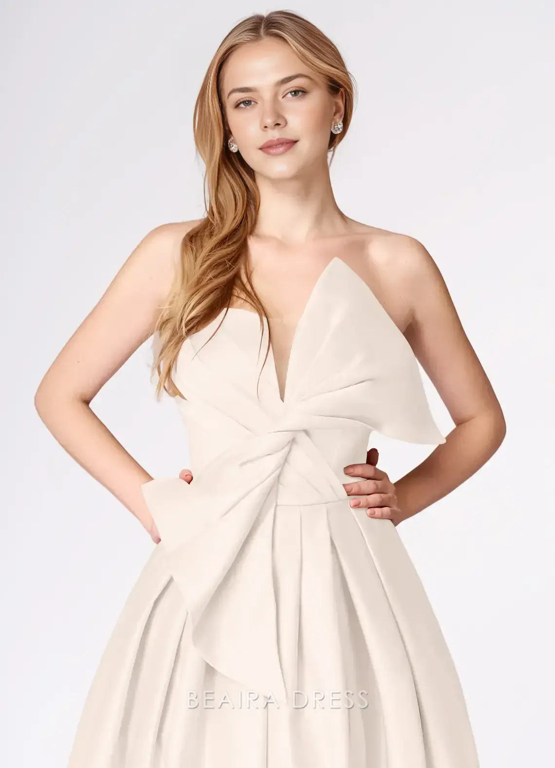 Elegant A-Line Strapless Bow - Detailed Satin Maxi Dress with Side Slit Prom Dress