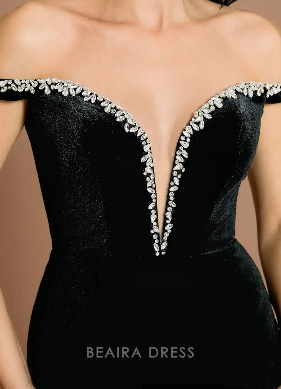 Elegant Off - Shoulder Velvet Maxi Dress with Embellished Neckline and Side Ruffle Prom Dress