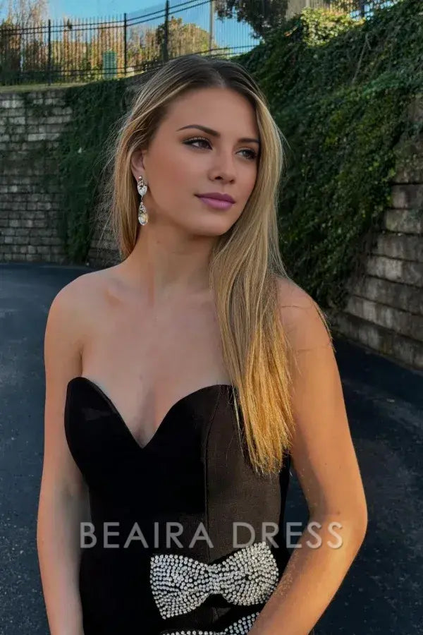Beaira Elegant & Classic Sheath Strapless Sleeveless Beaded Bow Knot Floor Length Prom Party Dress with High Side Slit and Train