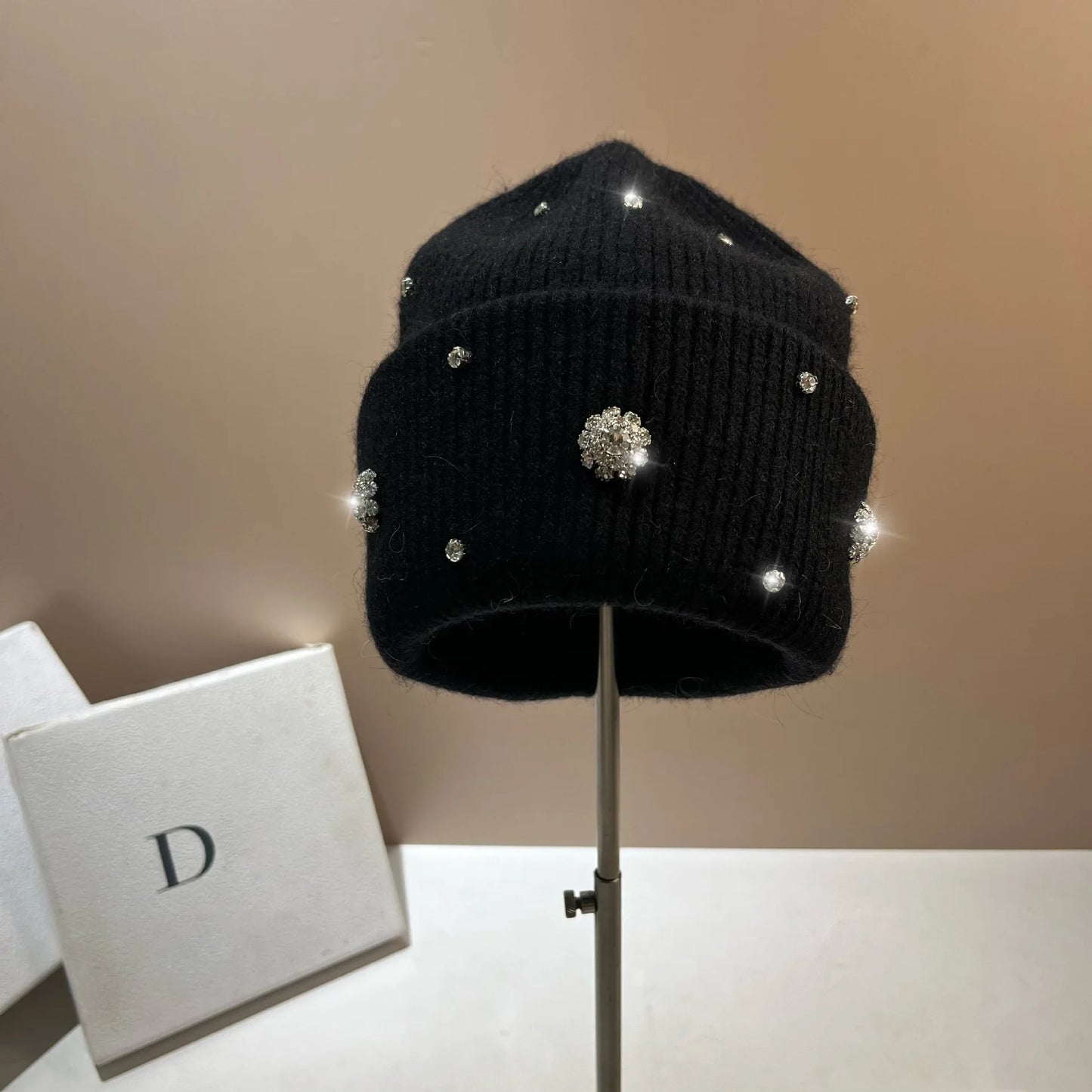 Beaira Luxury Rhinstone Real Rabbit Fur Knitted Hats for Women Winter Warm Wool Skullies Beanies Lady Casual Beanie Bonnet Skiing Cap