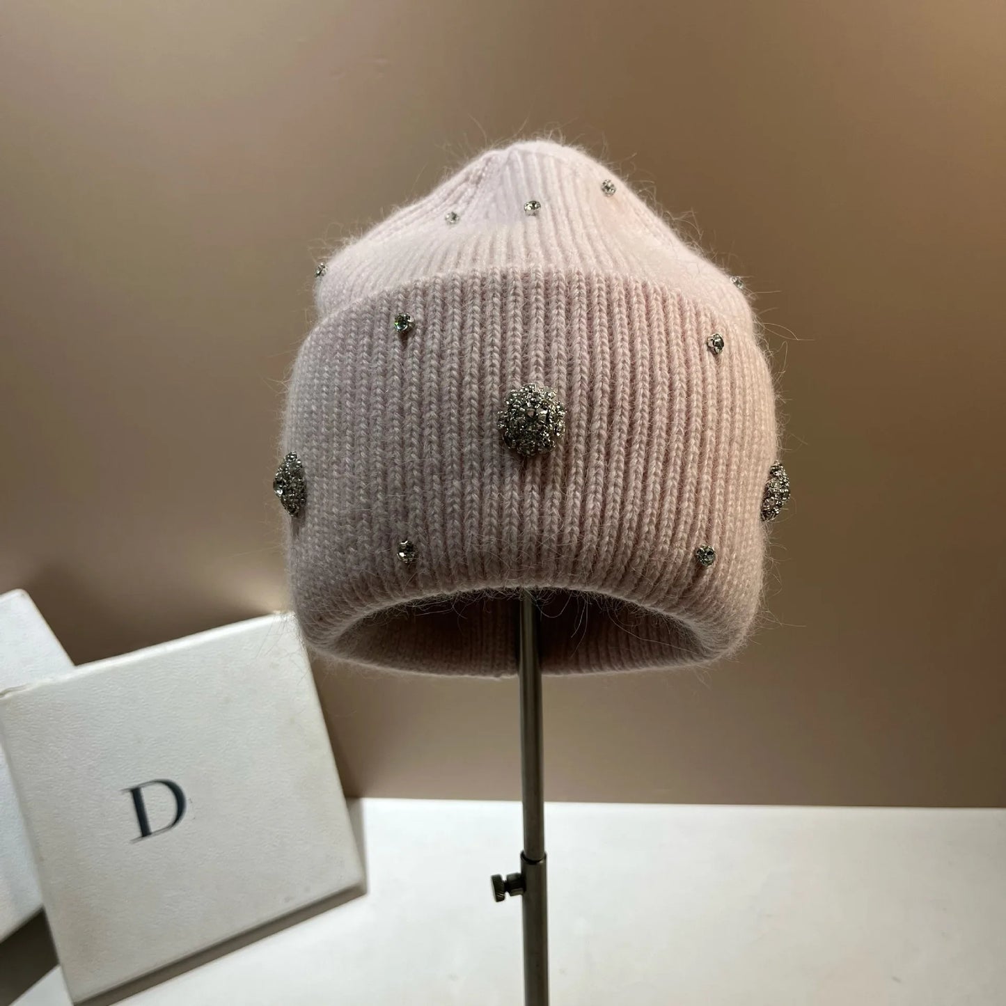 Beaira Luxury Rhinstone Real Rabbit Fur Knitted Hats for Women Winter Warm Wool Skullies Beanies Lady Casual Beanie Bonnet Skiing Cap