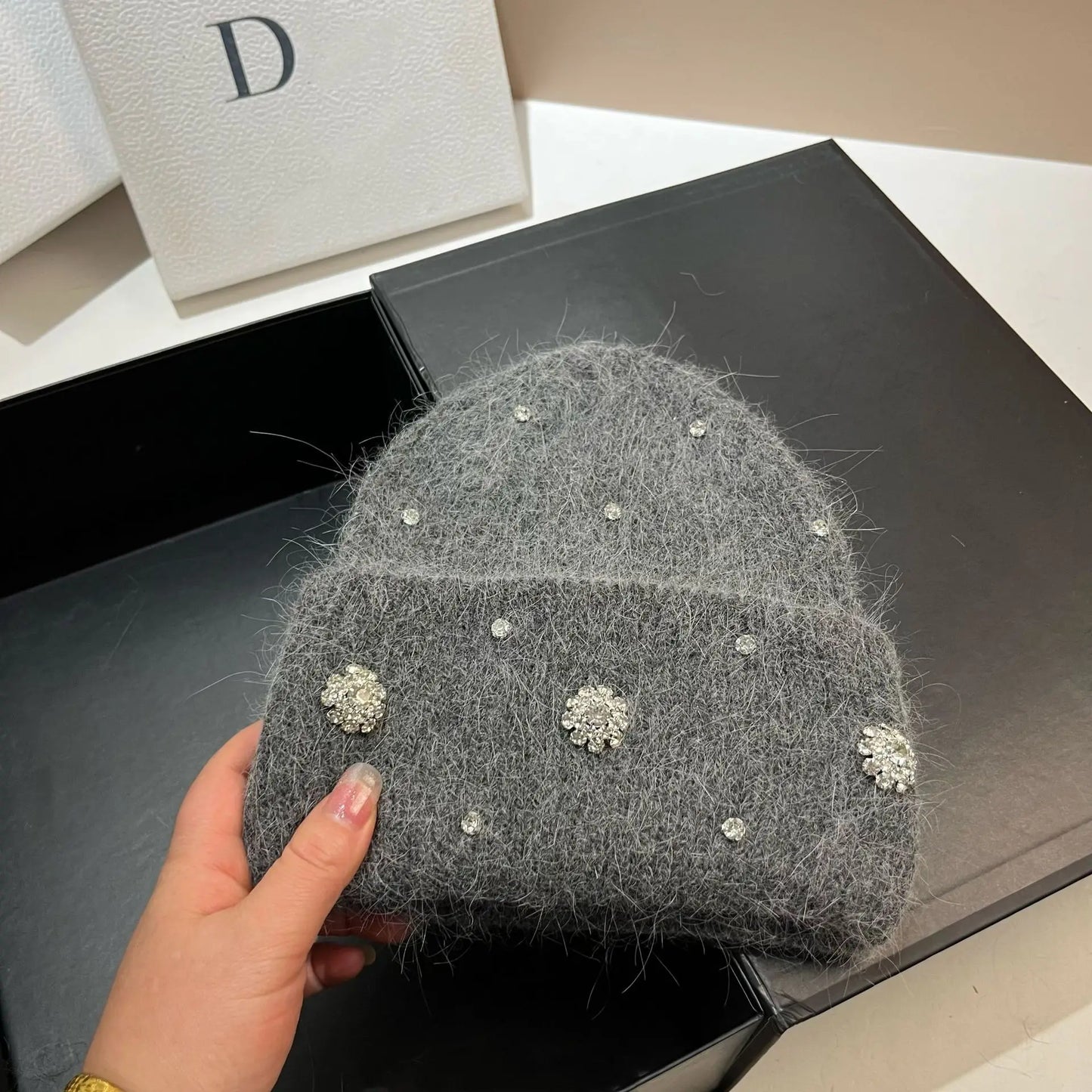 Beaira Luxury Rhinstone Real Rabbit Fur Knitted Hats for Women Winter Warm Wool Skullies Beanies Lady Casual Beanie Bonnet Skiing Cap