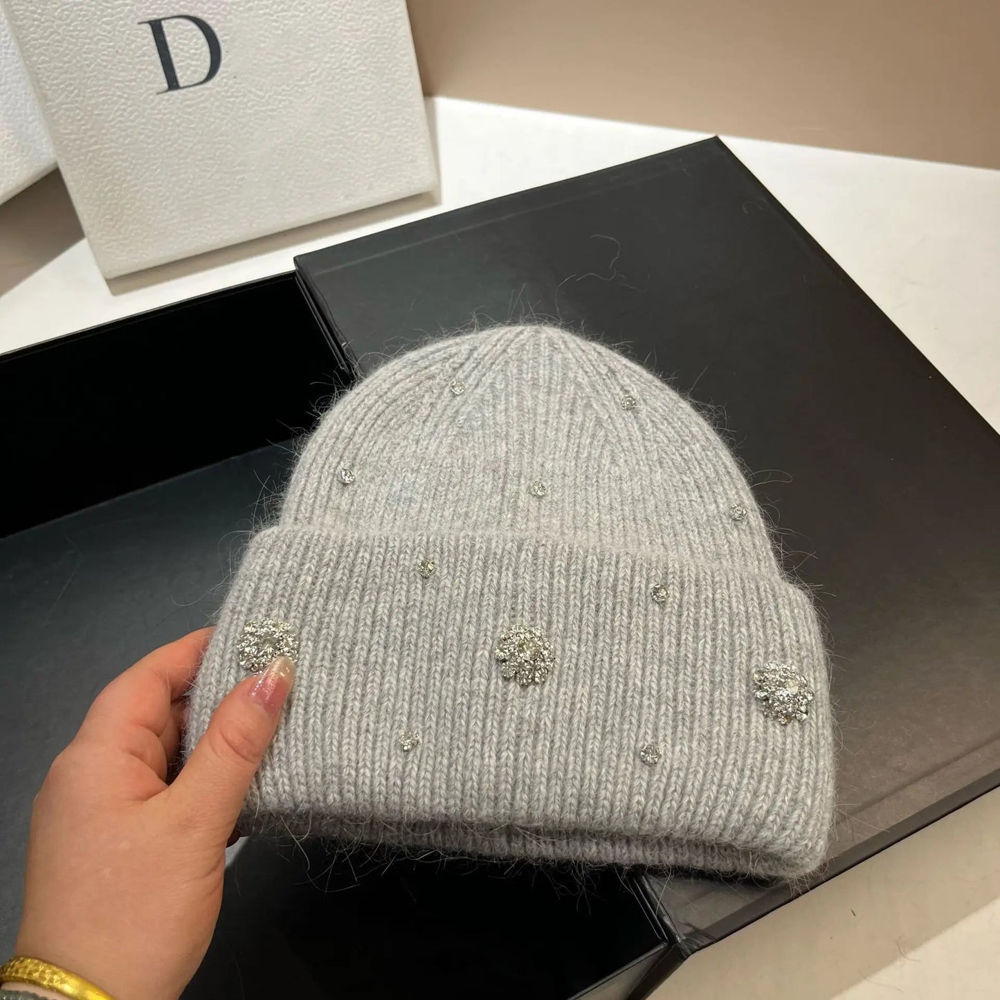 Beaira Luxury Rhinstone Real Rabbit Fur Knitted Hats for Women Winter Warm Wool Skullies Beanies Lady Casual Beanie Bonnet Skiing Cap