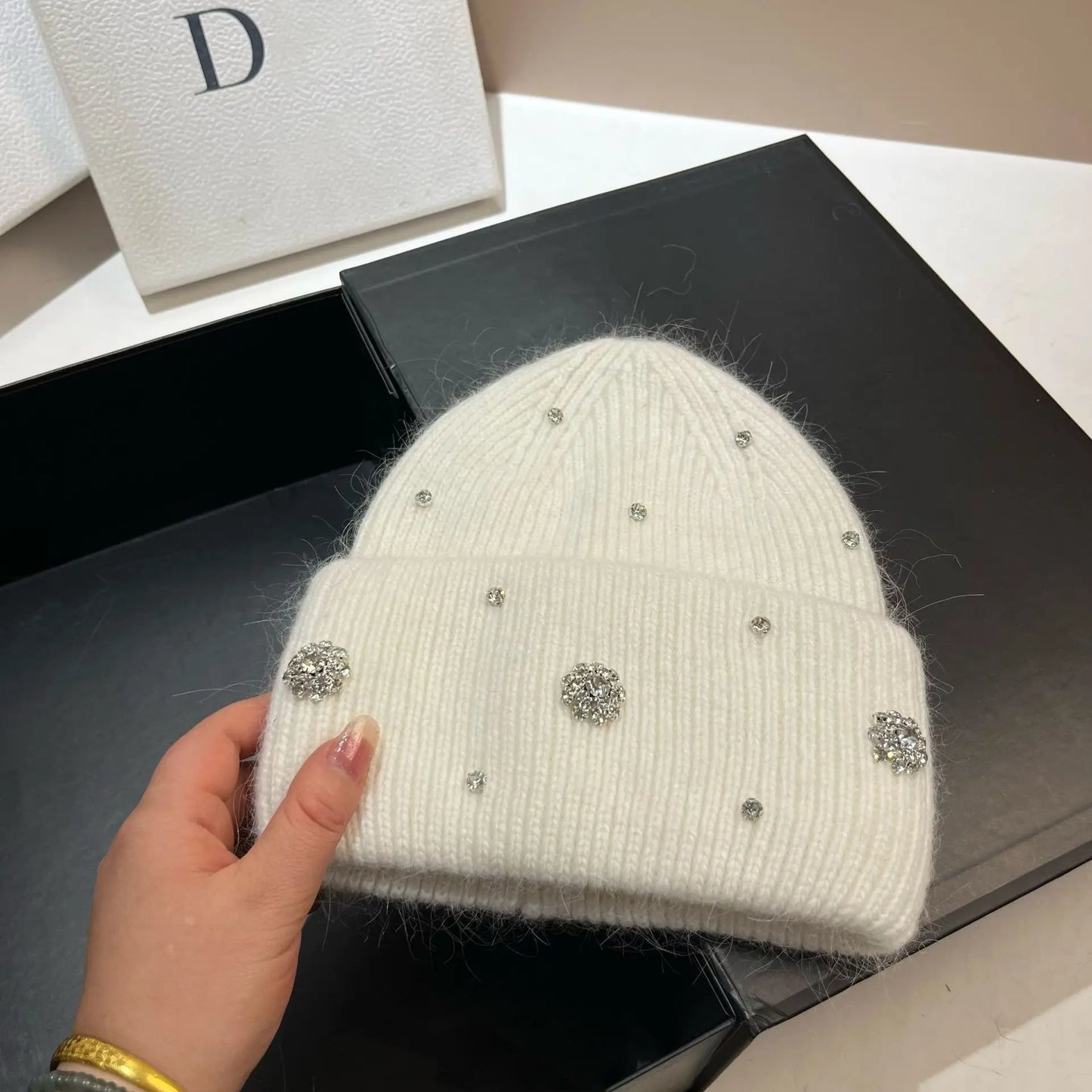 Beaira Luxury Rhinstone Real Rabbit Fur Knitted Hats for Women Winter Warm Wool Skullies Beanies Lady Casual Beanie Bonnet Skiing Cap