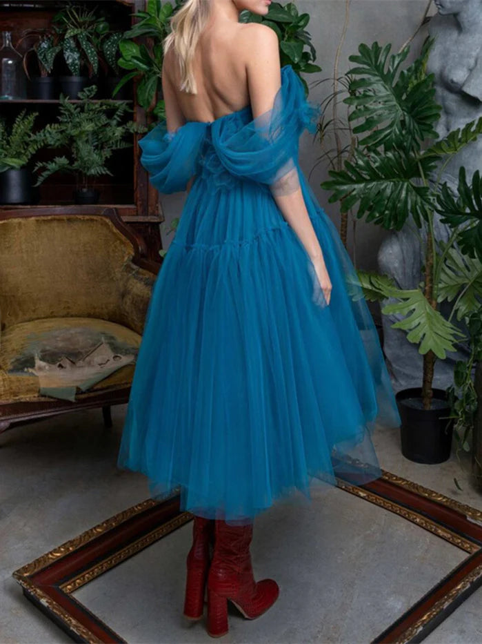 A-Line/Princess Off-The-Shoulder Short Sleeves Knee-Length Cocktail Dresses