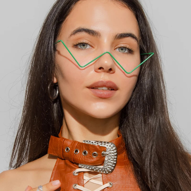 Beaira Motorcycle DrivingNew Fashion Crystal Sunglasses Frames For Women Small Diamond Eyeglasses Line Alloy Frame Goggles Unisex