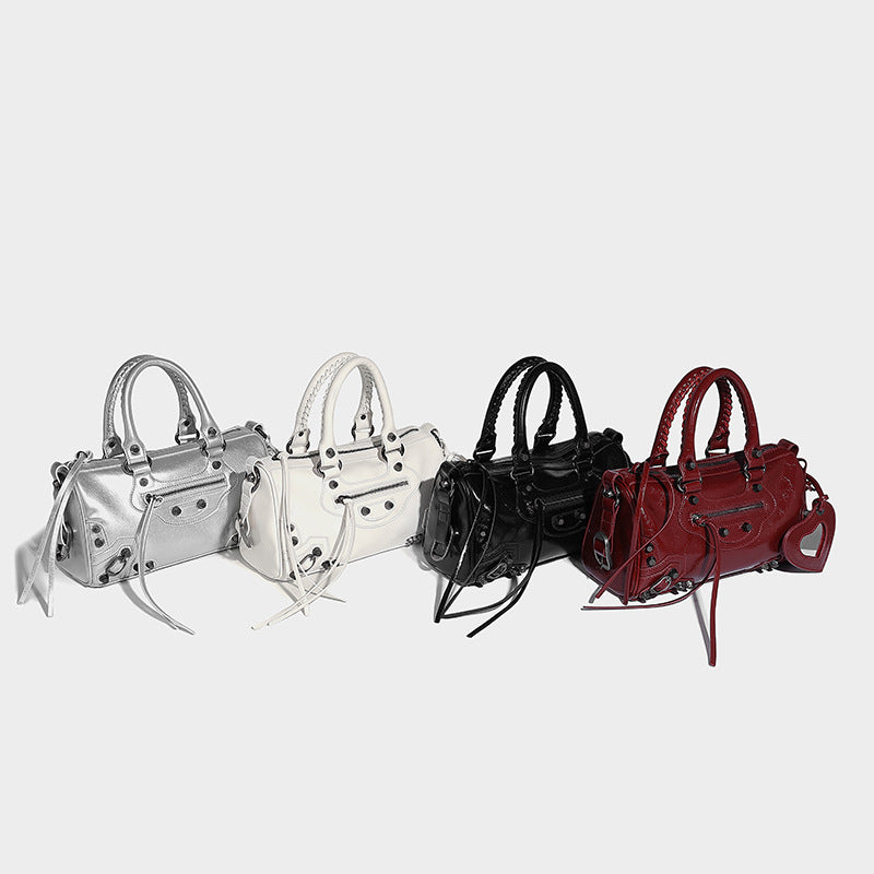 Beaira Paris Rivet Dark Motorcycle Bag Spicy Girl niche design high-end feel large capacity single shoulder crossbody tote handbag