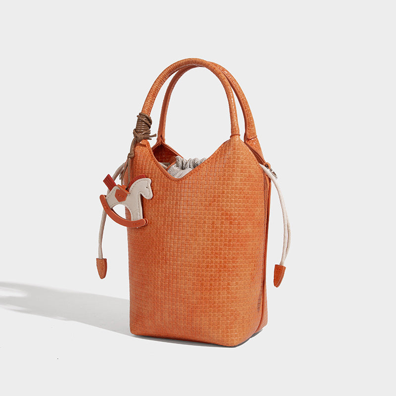 Beaira Advanced single shoulder bucket bag new versatile armpit bag woven large capacity commuting women's bag
