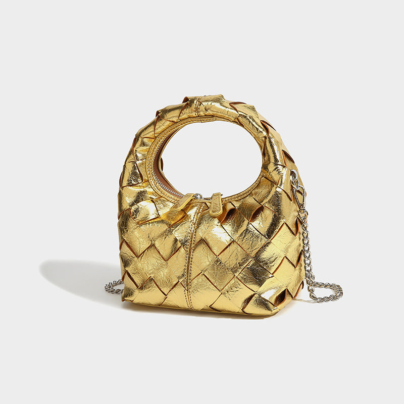 Beaira A new high-end silver handbag with a niche design and hand woven design It is a one shoulder crossbody dumpling bag