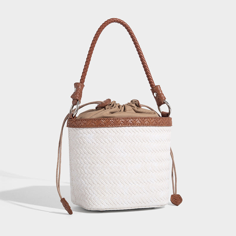Beaira Vintage drawstring woven handbag with high-end feel water bucket bag pure handmade woven bag new commuter crossbody bag