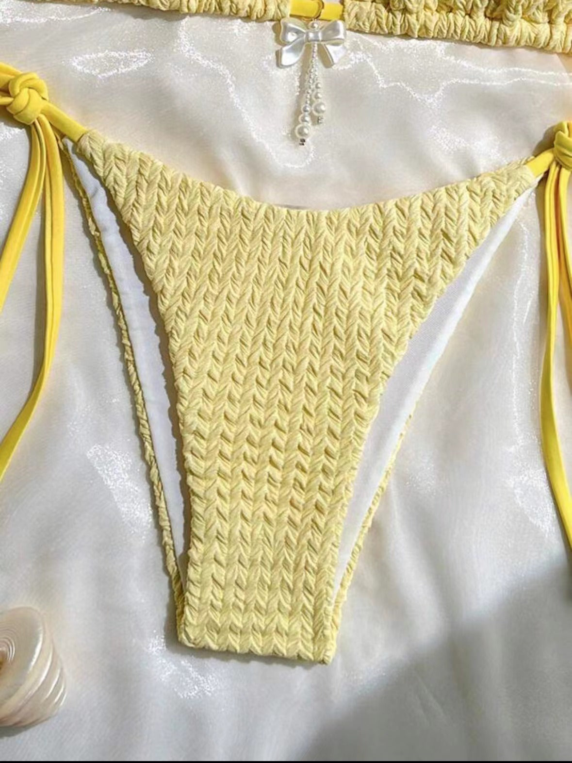 Beaira New cross-border swimsuit from Europe and America with a feminine feel featuring a backless strap and a solid color bikini bikini