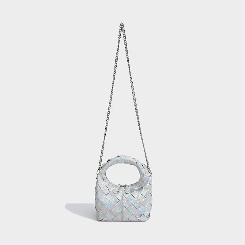 Beaira A new high-end silver handbag with a niche design and hand woven design It is a one shoulder crossbody dumpling bag
