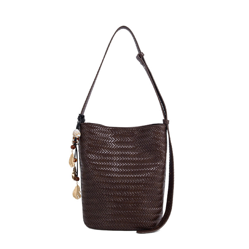 Beaira New niche hand-held woven bucket bag retro light luxury high-end tote single shoulder fashionable bag for women