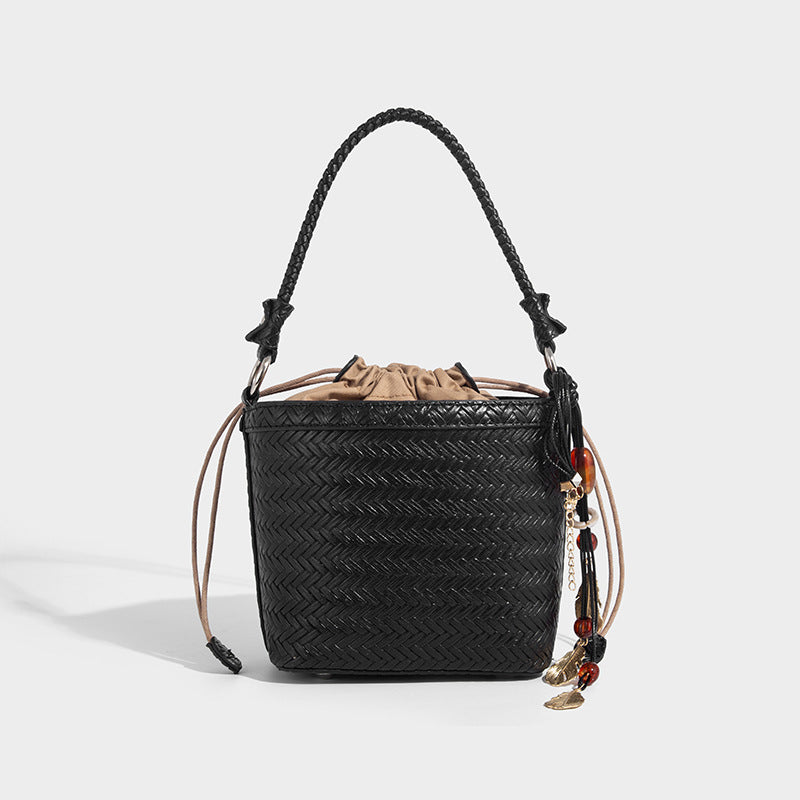 Beaira Vintage drawstring woven handbag with high-end feel water bucket bag pure handmade woven bag new commuter crossbody bag