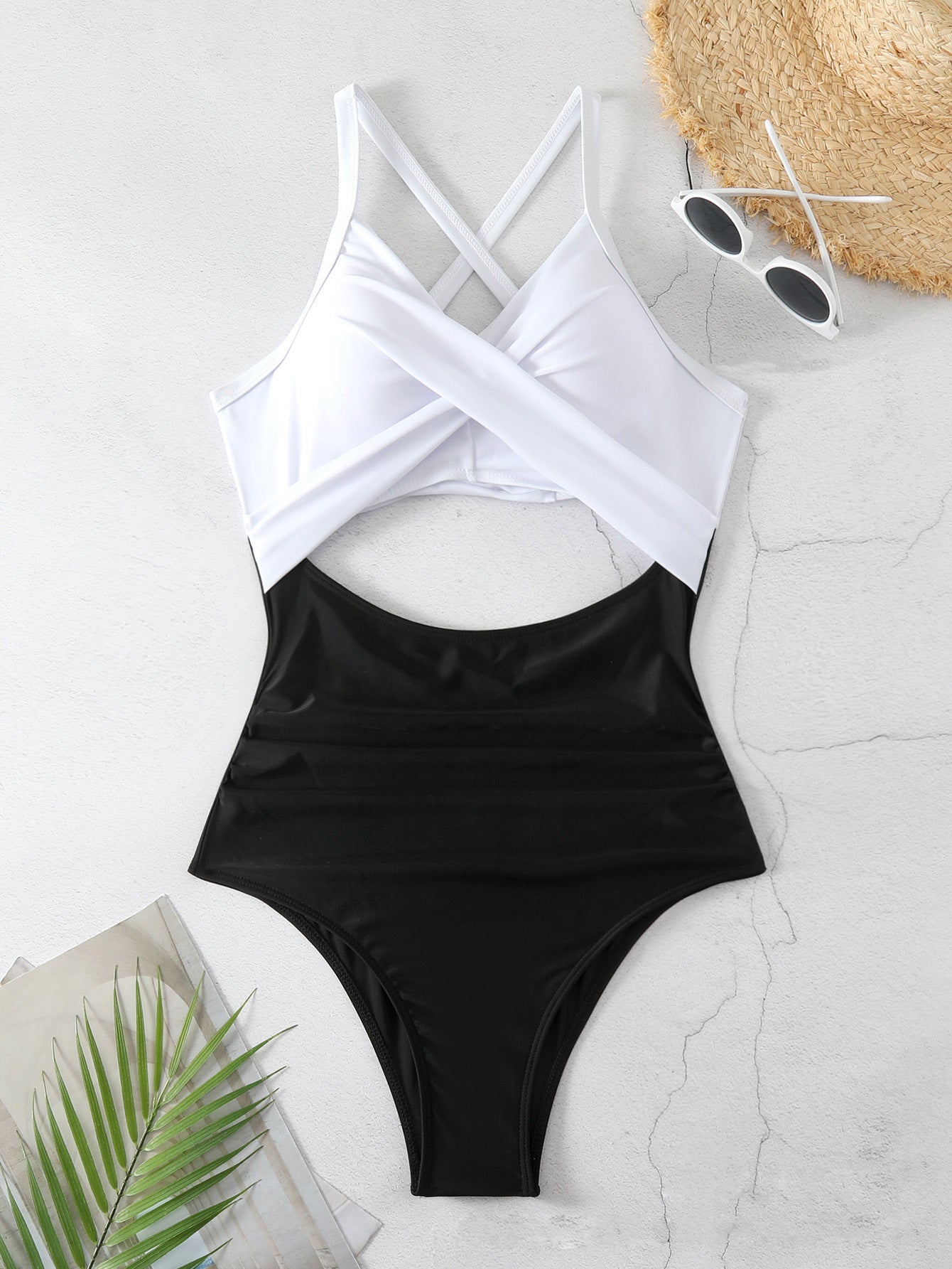 Women's Normal Swimwear One Piece Swimsuit Cut Out Color Block Beach Wear Holiday Bathing Suits