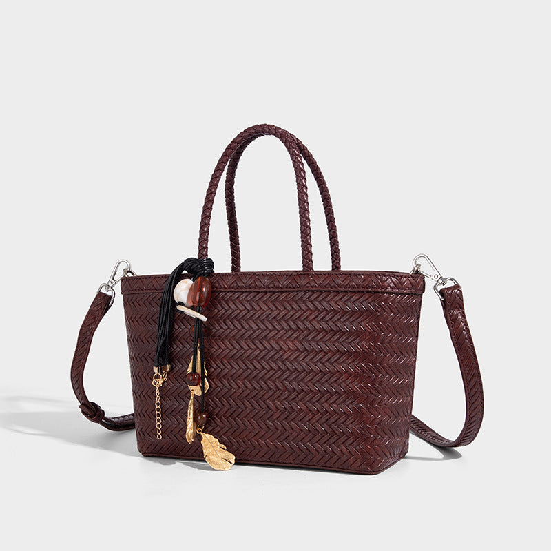 Beaira Advanced Handheld Woven Bag for Women's New Trendy Fashion Versatile Work Commuter Single Shoulder Crossbody Bag