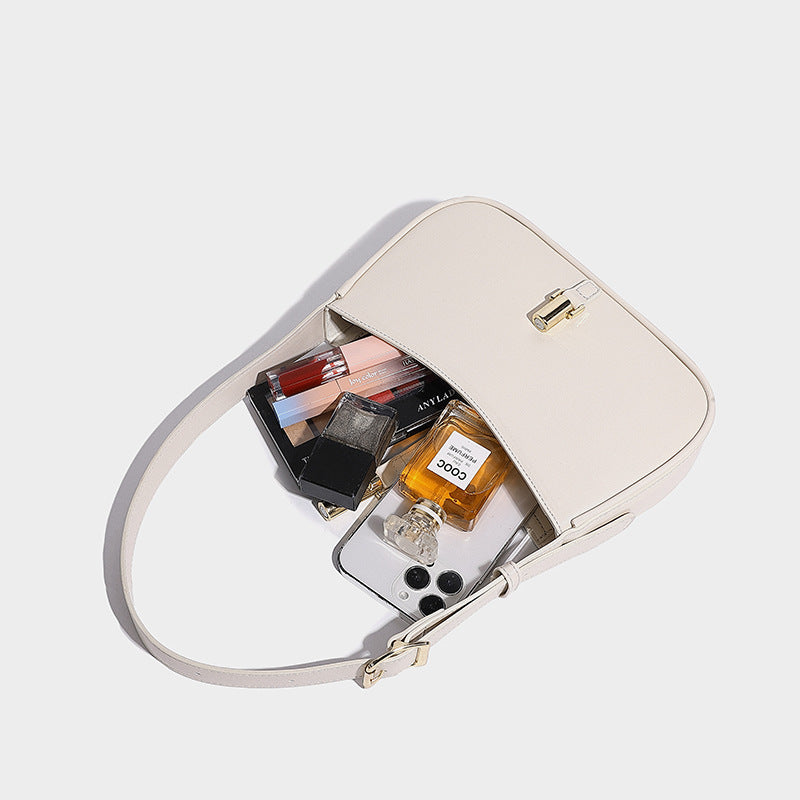 Beaira French women's bag autumn and winter new item high-end texture niche design Underarm bag is popular this year single shoulder handheld trend