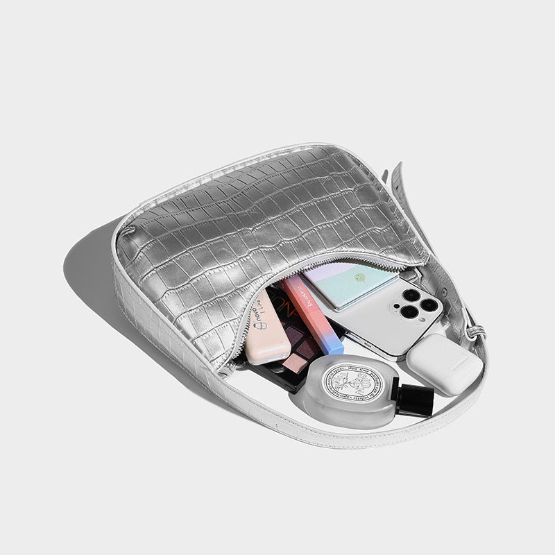 Beaira Celebrity style crocodile patterned silver underarm bag for women's summer new high-quality hand-held single shoulder crescent bag