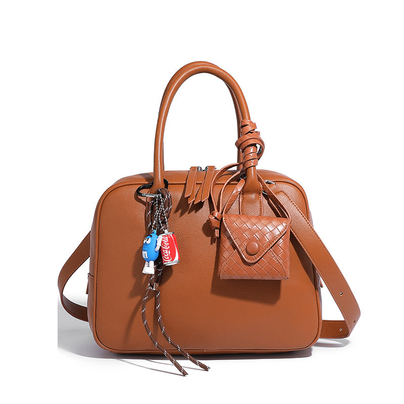 Beaira Autumn and winter new niche fashion hand-held retro Boston bag shoulder crossbody bowling pillow bag