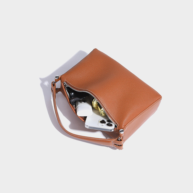 Beaira Small niche light luxury pillow bag women's new high-end handbag small square bag fashionable commuting shoulder crossbody bag