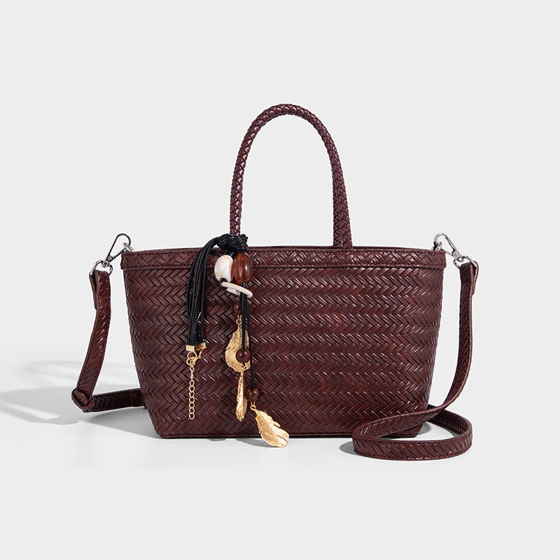 Beaira Advanced Handheld Woven Bag for Women's New Trendy Fashion Versatile Work Commuter Single Shoulder Crossbody Bag