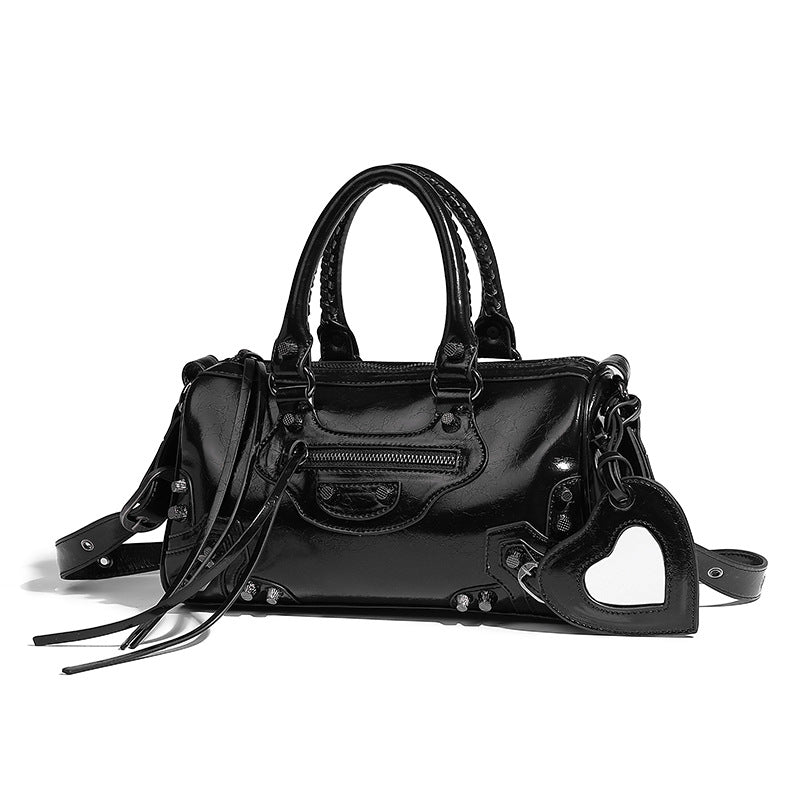 Beaira Paris Rivet Dark Motorcycle Bag Spicy Girl niche design high-end feel large capacity single shoulder crossbody tote handbag