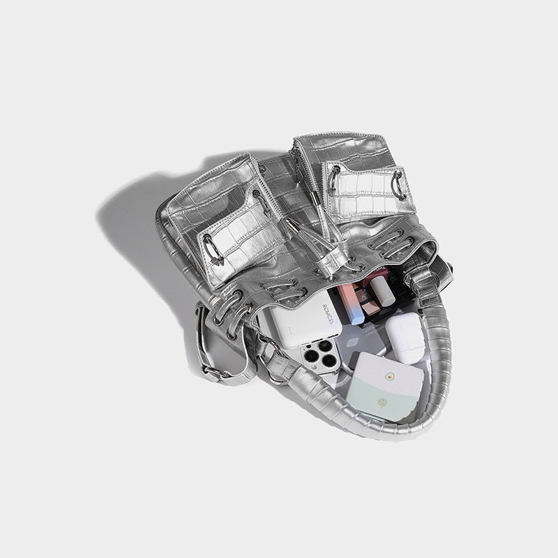 Beaira Summer new niche high-end silver crescent bag fashionable and versatile one shoulder armpit bag spicy girl motorcycle bag