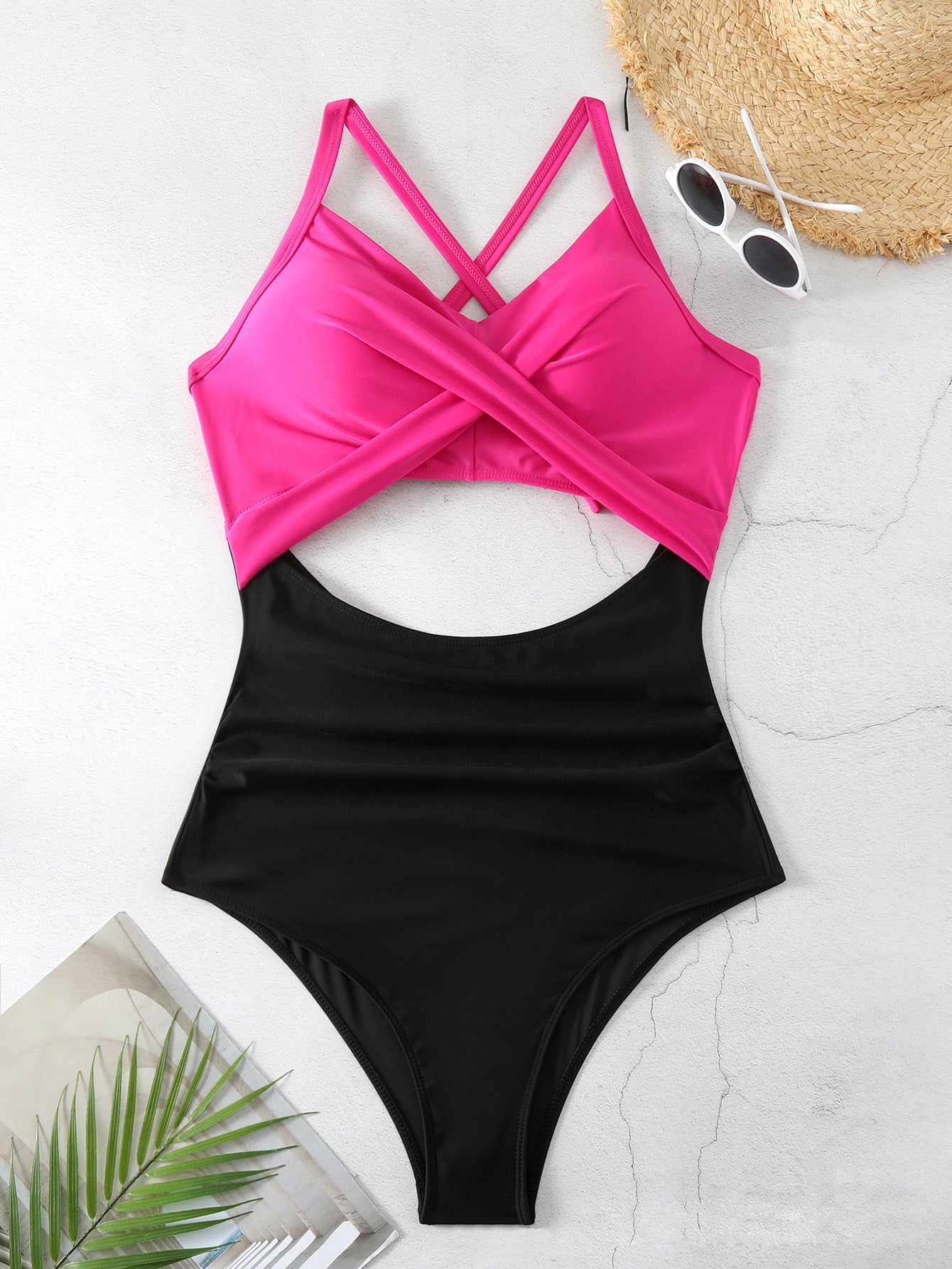 Women's Normal Swimwear One Piece Swimsuit Cut Out Color Block Beach Wear Holiday Bathing Suits