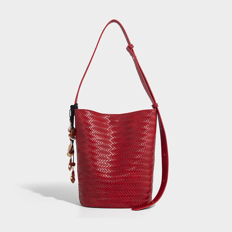 Beaira New niche hand-held woven bucket bag retro light luxury high-end tote single shoulder fashionable bag for women