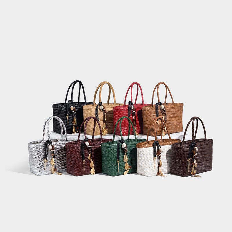 Beaira Advanced Handheld Woven Bag for Women's New Trendy Fashion Versatile Work Commuter Single Shoulder Crossbody Bag