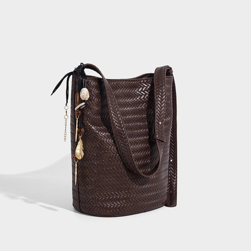 Beaira New niche hand-held woven bucket bag retro light luxury high-end tote single shoulder fashionable bag for women