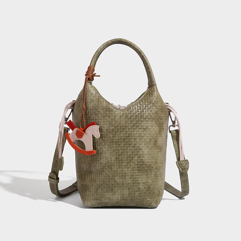 Beaira Advanced single shoulder bucket bag new versatile armpit bag woven large capacity commuting women's bag