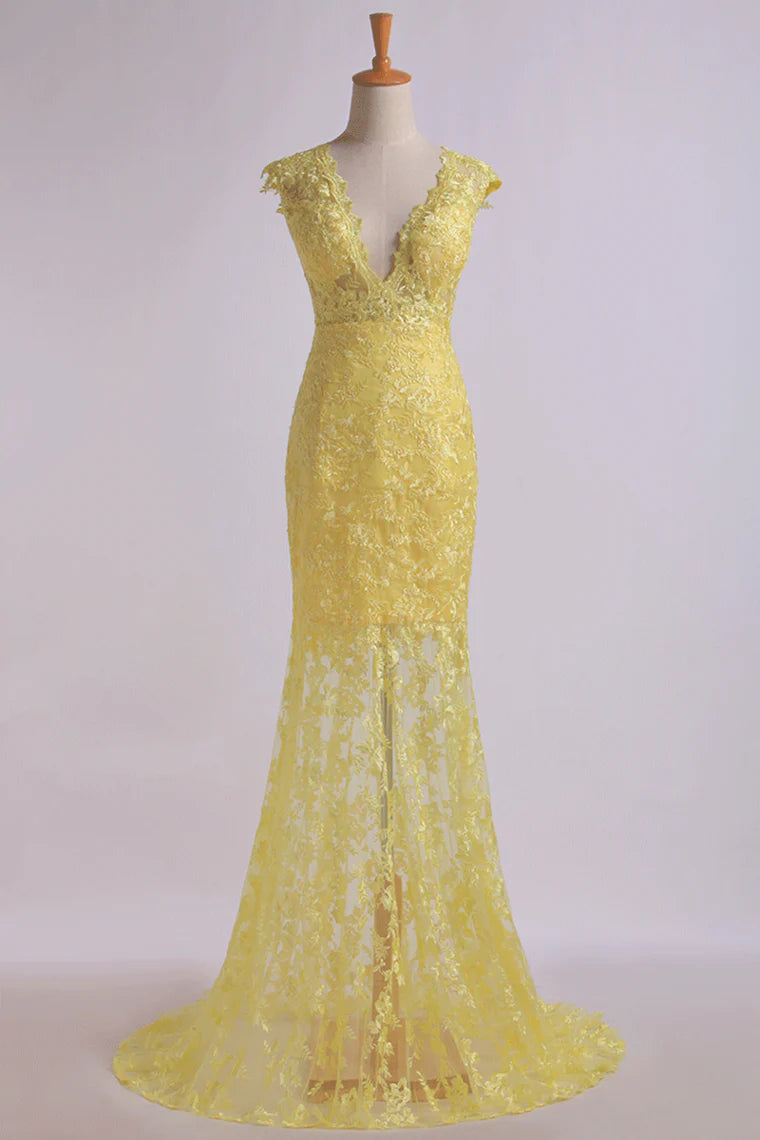 Party Dresses Mermaid/Trumpet V-Neck Lace Open Back