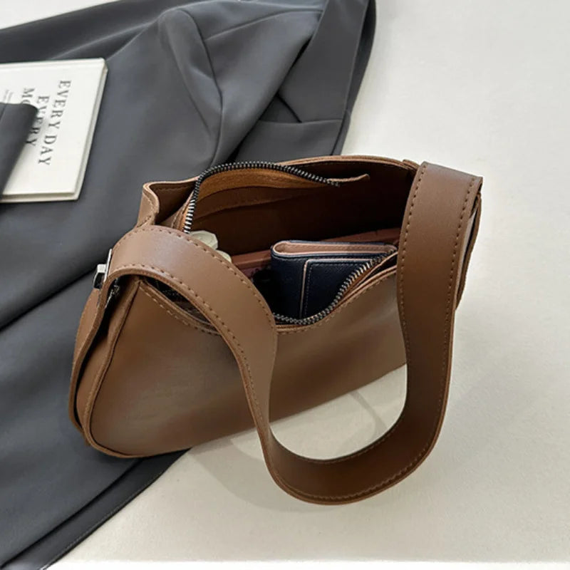 Beaira leather fashion women's armpit bag shoulder bag French niche high-end commuting women's outfit cross-body bag