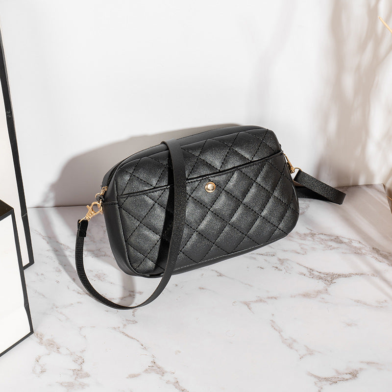 Beaira Fashion Chain Ladies Crossbody Bag Lingge Embroidery Small Messenger Bag for Women Camera Female Shoulder Bag Phone Purse Clutch