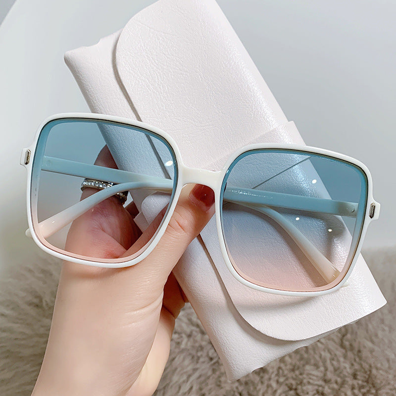 Beaira Square Sunglasses Woman Retro Vintage Gradient Sun Glasses Oversized Female Clear Lens Black White Oculos De Sol Glasses Women