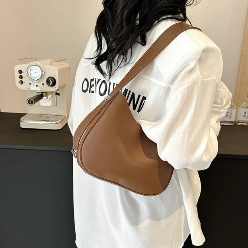 Beaira leather fashion women's armpit bag shoulder bag French niche high-end commuting women's outfit cross-body bag